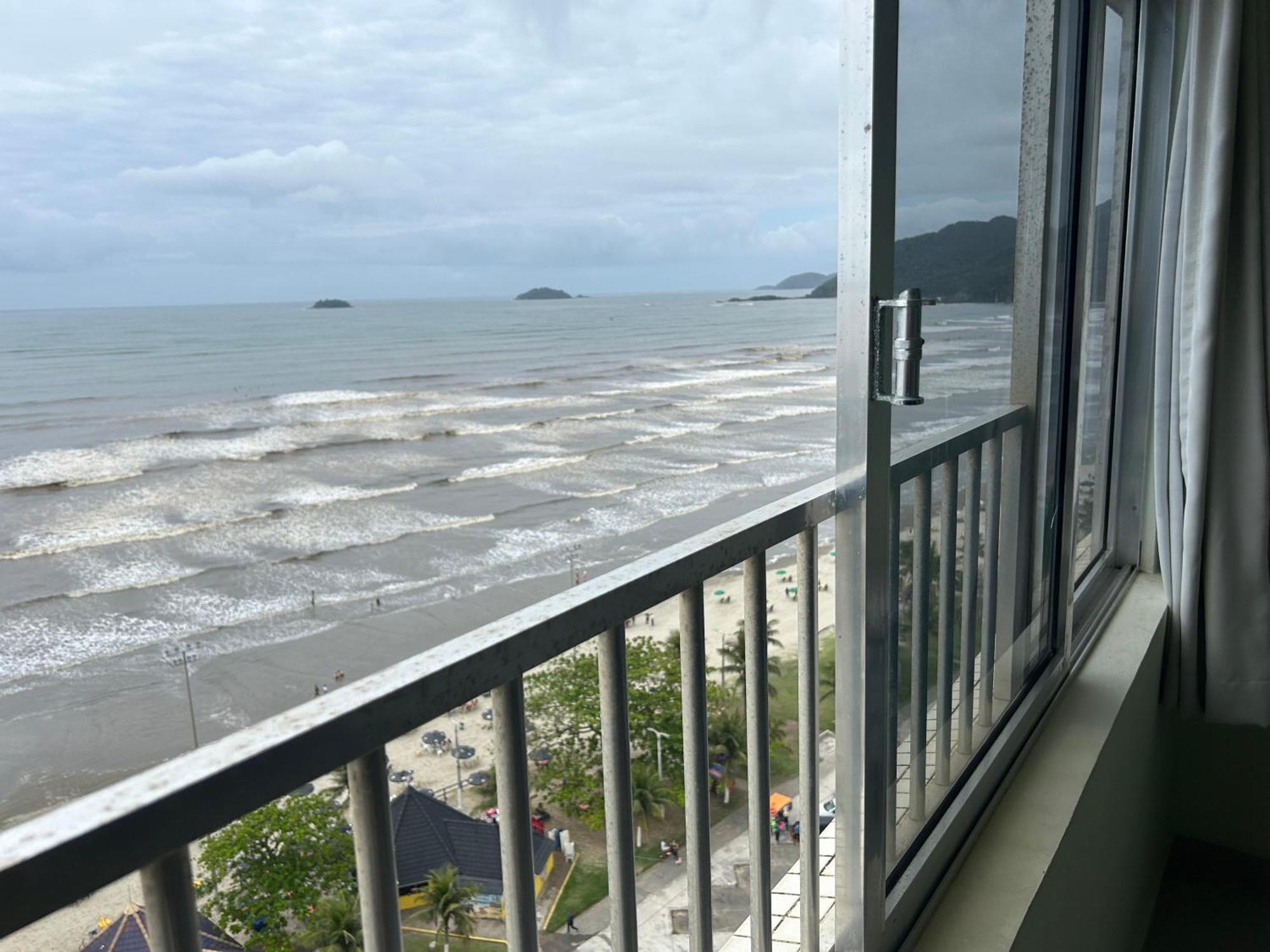 Peruíbe Apto Em Frente Ao Mar Predio Redondo Linda Vista מראה חיצוני תמונה